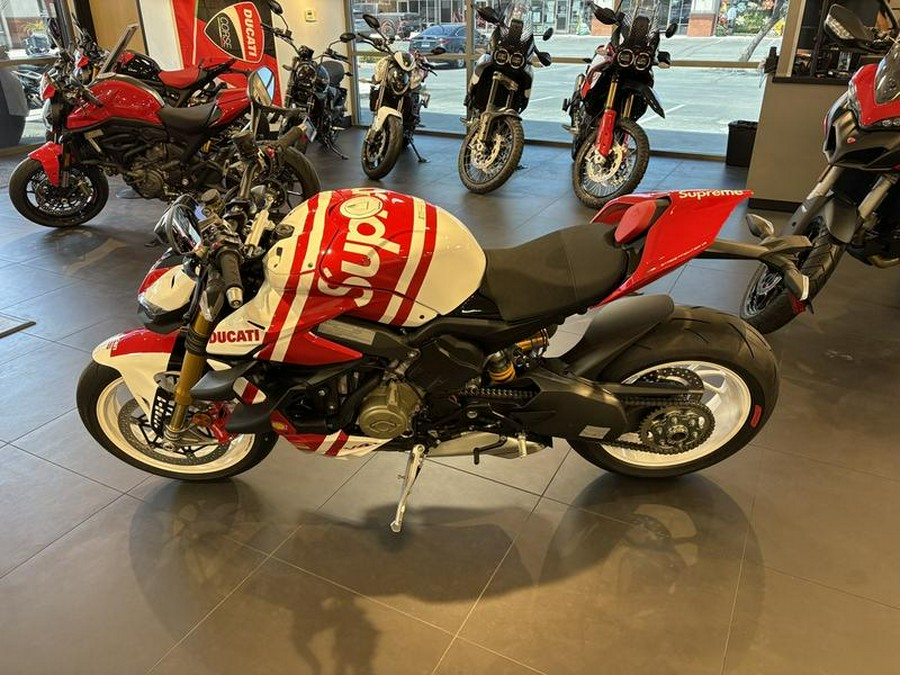 2025 Ducati Streetfighter V4 Supreme