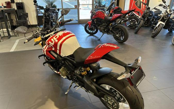 2025 Ducati Streetfighter V4 Supreme