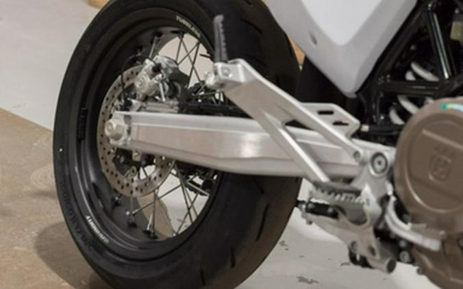 2026 Husqvarna Supermoto 701