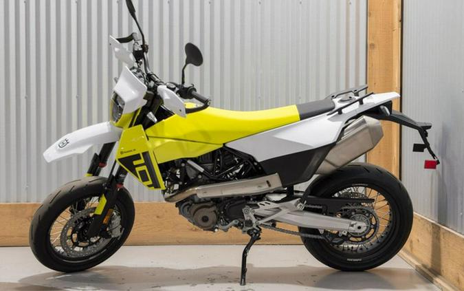 2026 Husqvarna Supermoto 701
