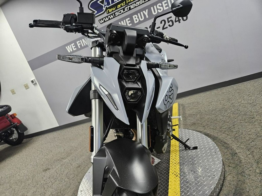 2024 Suzuki GSX 8S