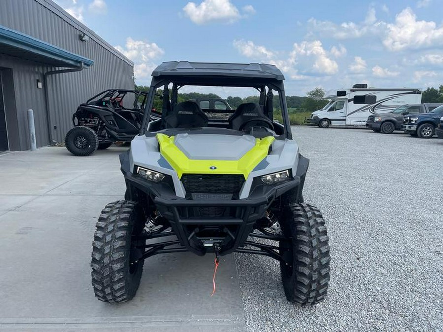 2024 Polaris® General XP 4 1000 Sport