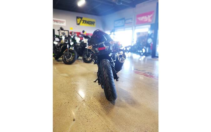 2025 Kawasaki Ninja® 500 SE ABS