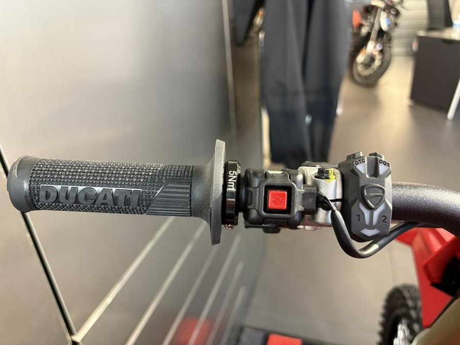 2026 Ducati Desmo450 MX