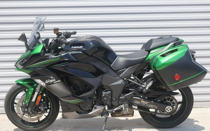 2023 Kawasaki Ninja 1000SX