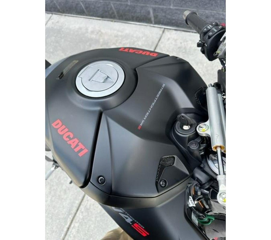 2023 Ducati STREETFIGHTER V4S
