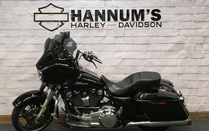 2017 Harley-Davidson Street Glide Special Black FLHXS