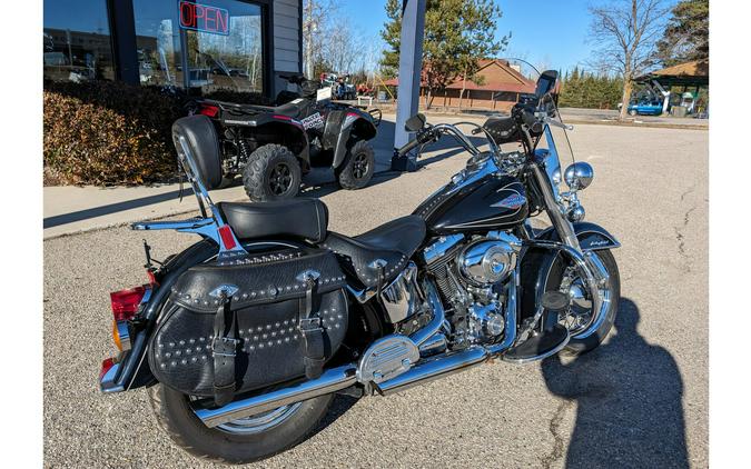 2011 Harley-Davidson® FLSTC Heritage Softail Classic