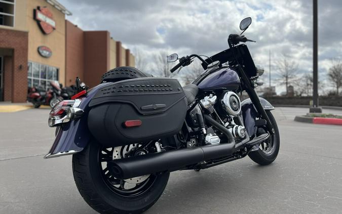 2026 Harley-Davidson® FLHC Heritage Classic Purple Abyss