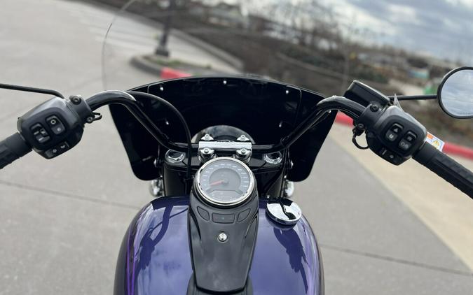 2026 Harley-Davidson® FLHC Heritage Classic Purple Abyss