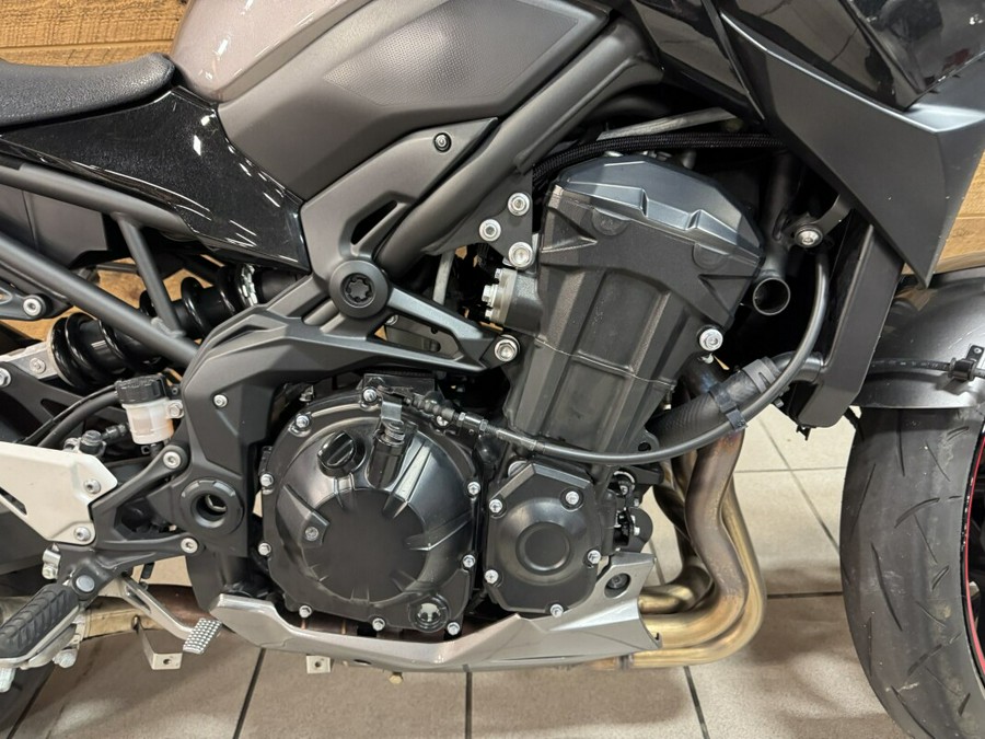 2023 Kawasaki Z900 ABS Metallic Spark Black/Metallic Graphite Gray/Metallic Flat Spark Black Z900