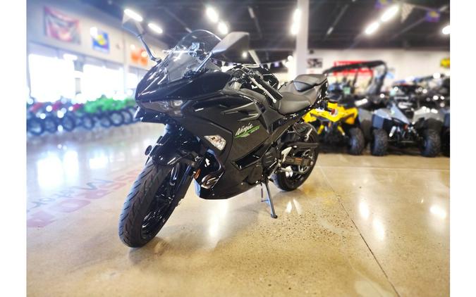 2025 Kawasaki Ninja® 500 SE ABS