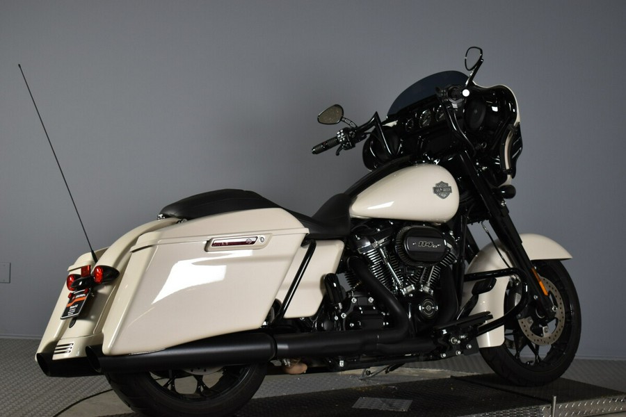 2022 Harley-Davidson Street Glide Special