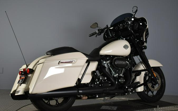 2022 Harley-Davidson Street Glide Special