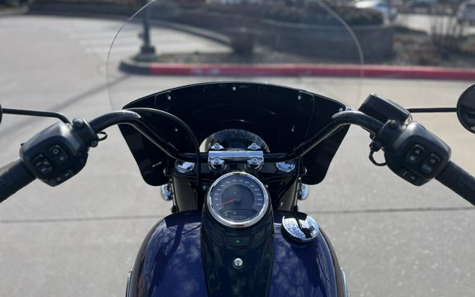 2026 Harley-Davidson® FLHC Heritage Classic, Purple Abyss