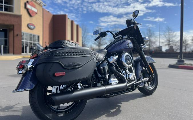 2026 Harley-Davidson® FLHC Heritage Classic, Purple Abyss