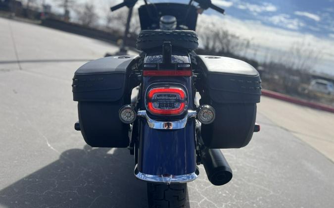 2026 Harley-Davidson® FLHC Heritage Classic, Purple Abyss