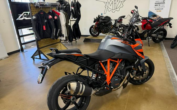 2023 KTM 1290 Super Duke GT