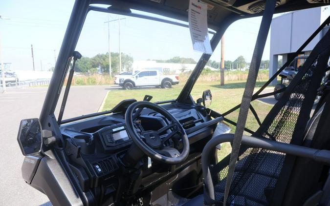 2023 Can-Am Defender DPS HD10