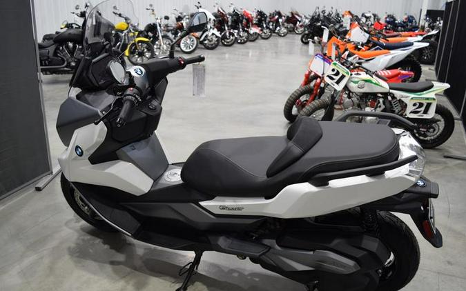 2024 BMW C 400 GT Alpine White