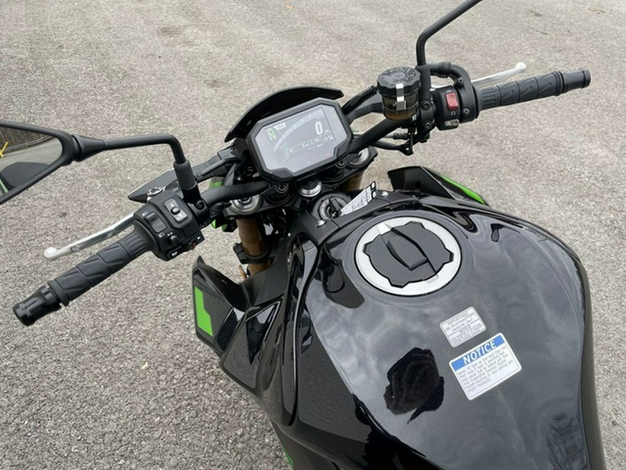 2024 Kawasaki Z900 SE ABS