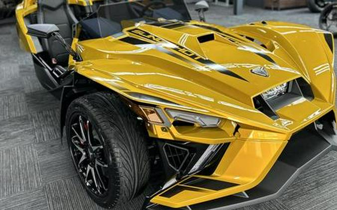 2024 Polaris Slingshot® Slingshot® R AutoDrive Gold Rush