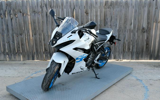 2026 SUZUKI GSX8R