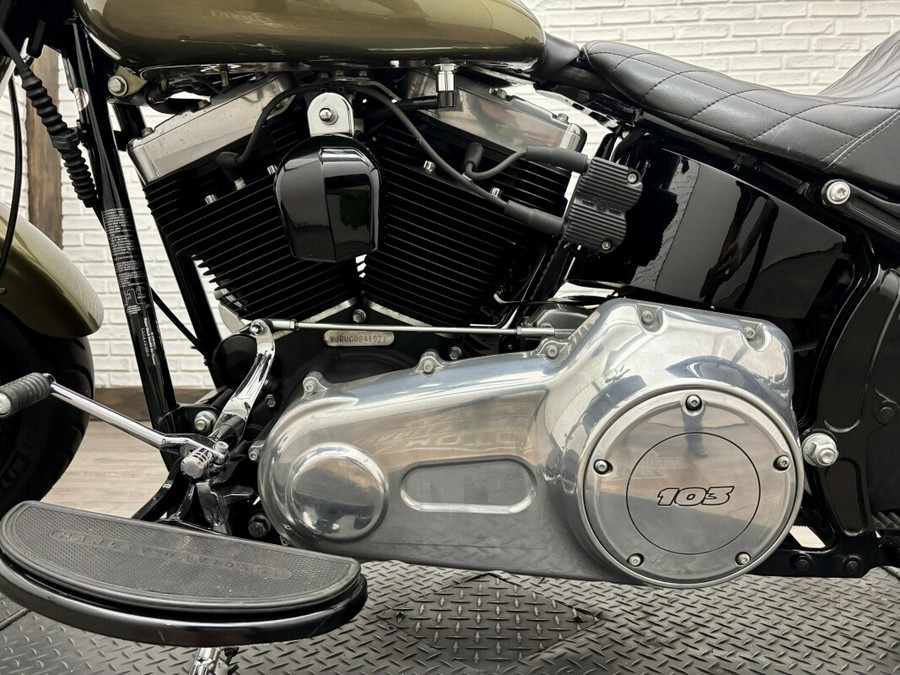 2016 Harley-Davidson® Softail Slim®