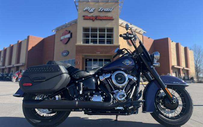 2026 Harley-Davidson® FLHC Heritage Classic, Purple Abyss
