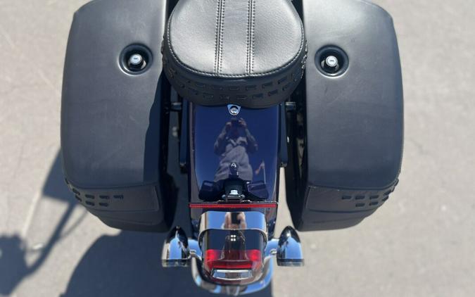 2026 Harley-Davidson® FLHC Heritage Classic, Purple Abyss