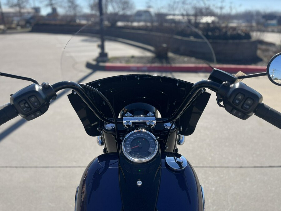 2026 Harley-Davidson® FLHC Heritage Classic, Purple Abyss