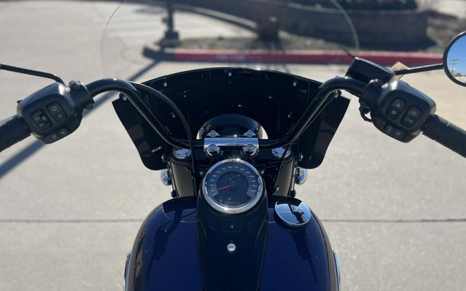 2026 Harley-Davidson® FLHC Heritage Classic, Purple Abyss