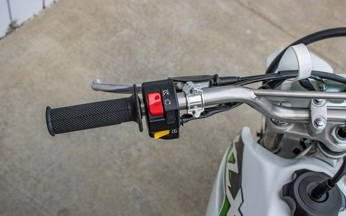 2027 Kawasaki KLX®140R L