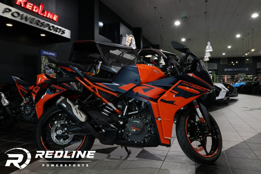 2023 KTM RC 390