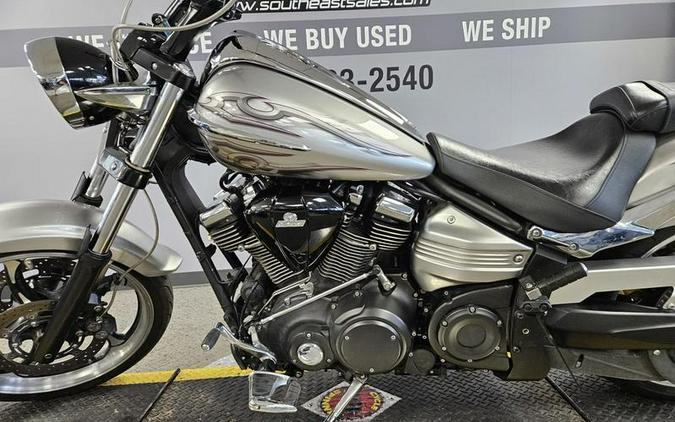 2009 Yamaha Raider® Liquid Silver w/Flames