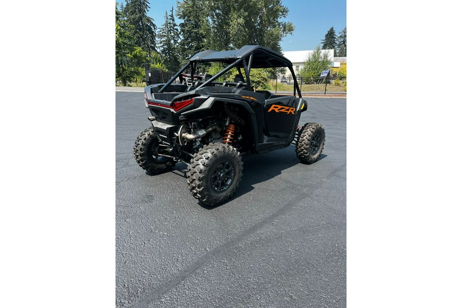 2024 Polaris Industries RZR XP 1000 Ultimate Matte Titanium / Onyx Black