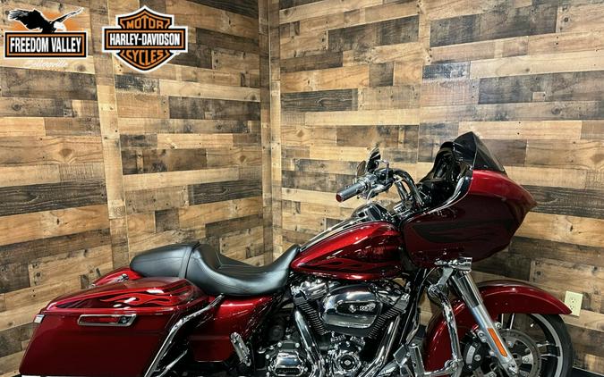 2017 Harley-Davidson® Road Glide® Special Hard Candy Custom™ Hot Rod Red Flake FLTRXS