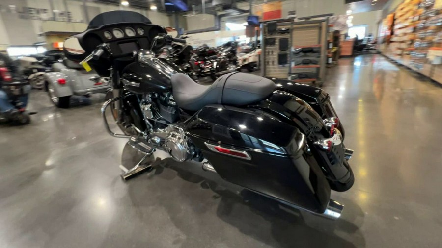 2023 Harley-Davidson Street Glide