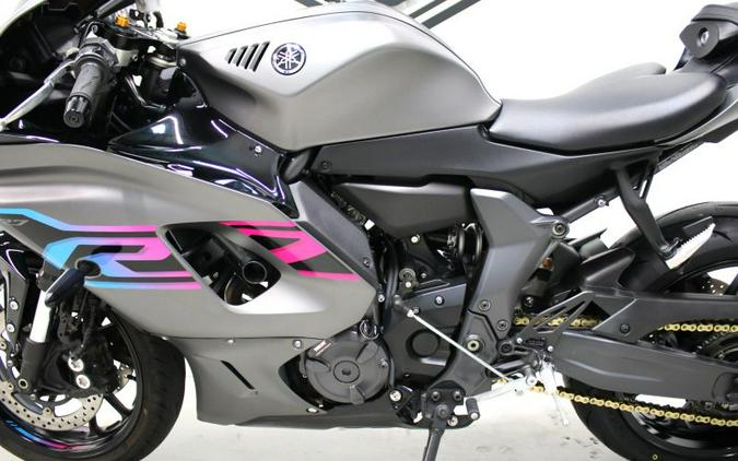 2024 Yamaha R7