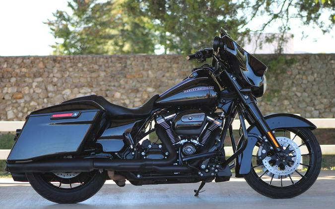 2018 Harley-Davidson® FLHXS - Street Glide® Special