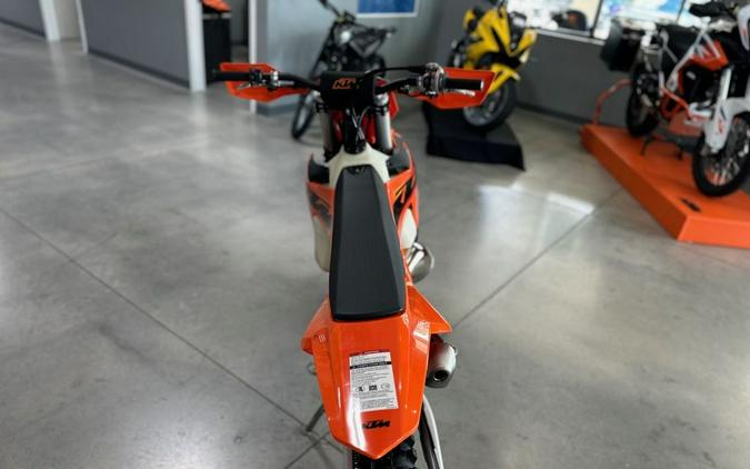 2025 KTM 125 XC