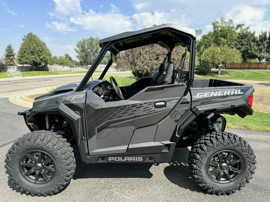 2025 Polaris Industries GENERAL XP 1000 ULTIMATE