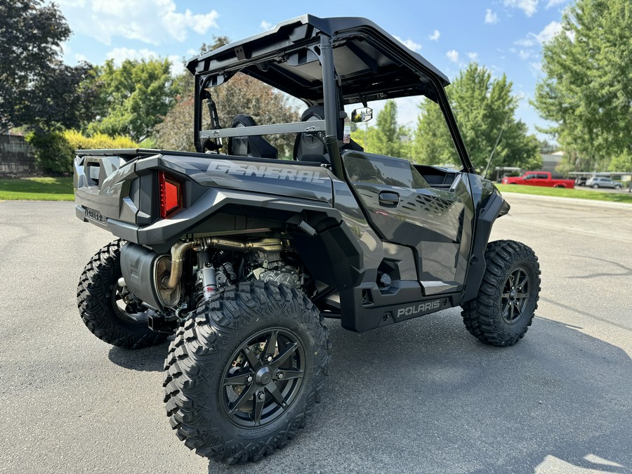 2025 Polaris Industries GENERAL XP 1000 ULTIMATE