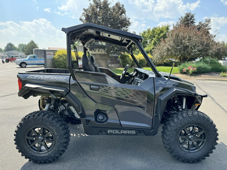 2025 Polaris Industries GENERAL XP 1000 ULTIMATE