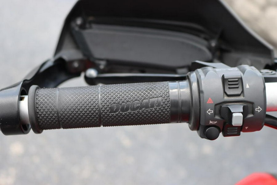 2018 Ducati Hypermotard 939 Red