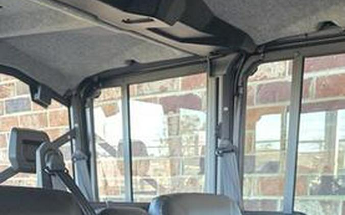 2026 Can-Am® Defender MAX DPS CAB HD10