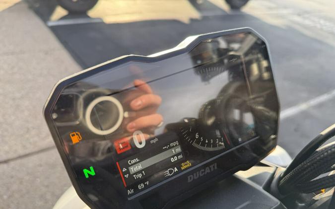 2025 Ducati Streetfighter V4