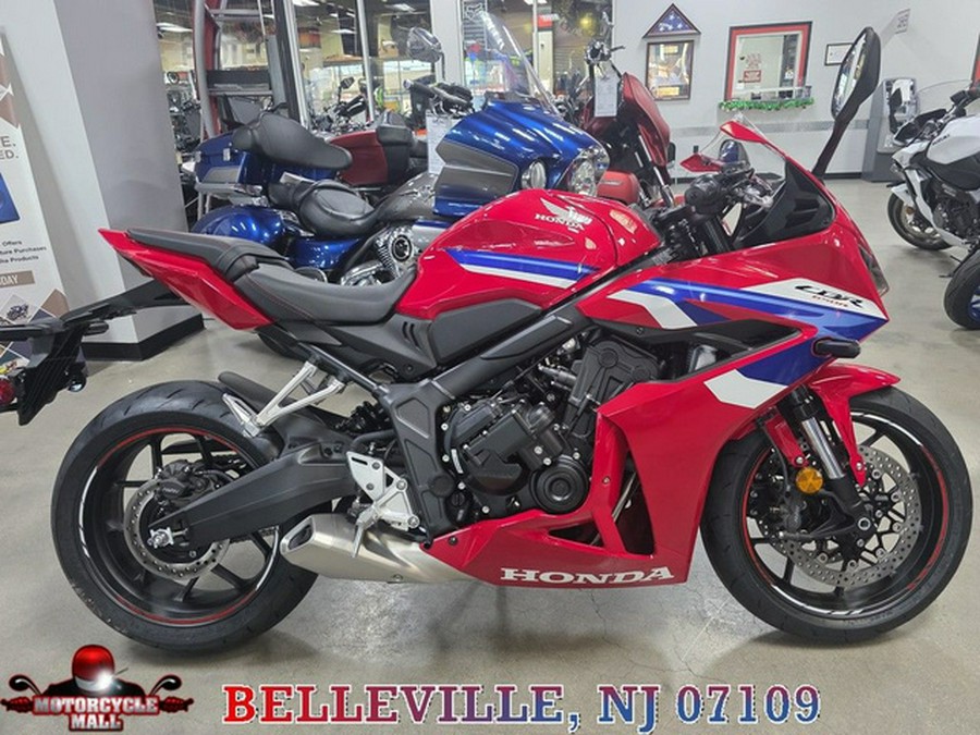 2026 Honda CBR650R E-Clutch