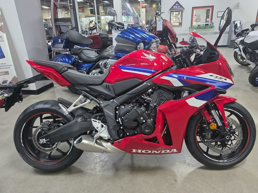 2026 Honda CBR650R E-Clutch