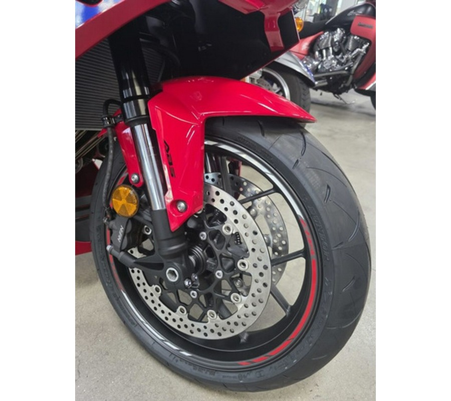 2026 Honda CBR650R E-Clutch